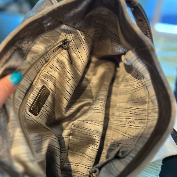 Ferragamo Bronze Metallic Leather Saddle Bag - Picture 5 of 7